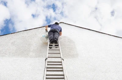 Peinture extérieure aux Écorces — façades et ravalement